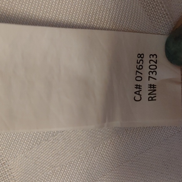 Friends Central Perk Sweater Side Medium - Picture 9 of 11